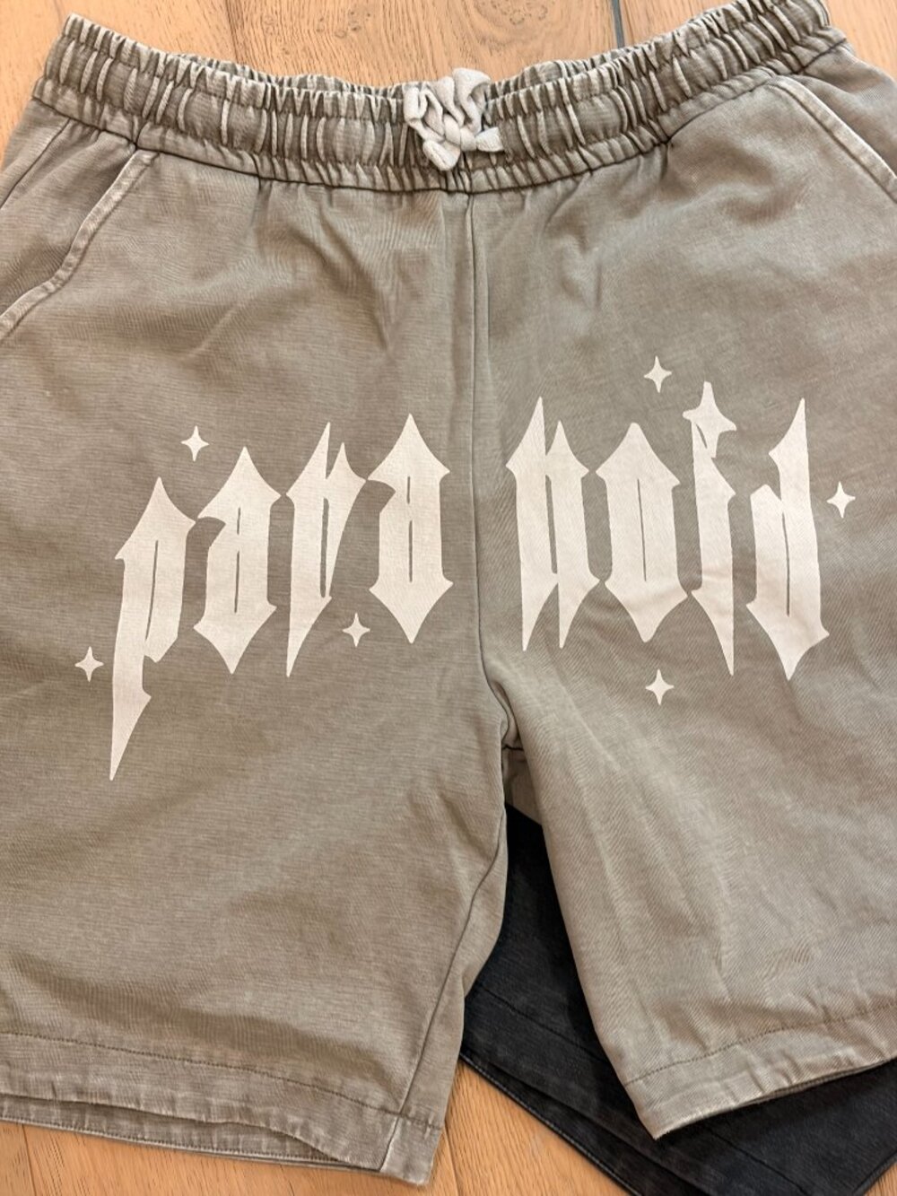 MENS RELAXED SHORTS - Picture 4 of 8